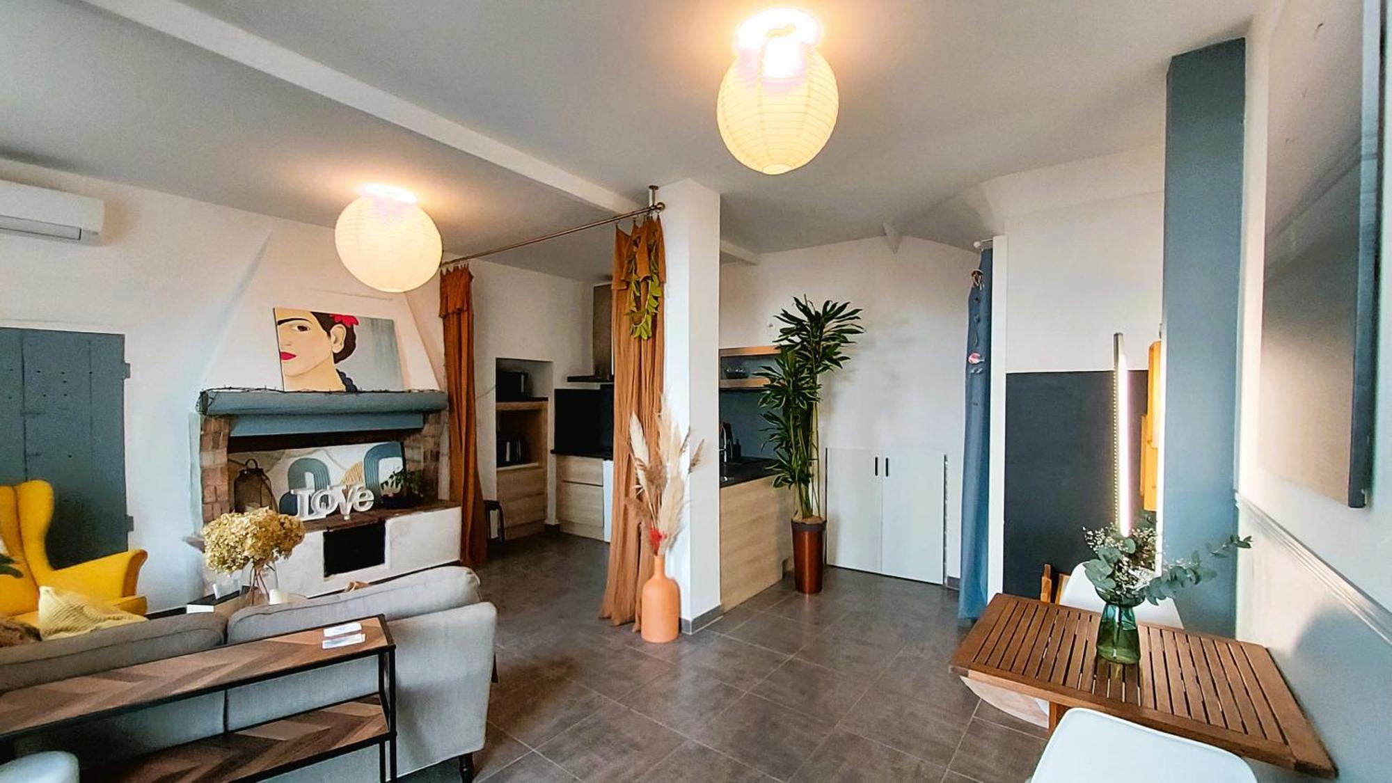 L'Appartement De L'Arche Châteauneuf-de-Gadagne Dış mekan fotoğraf
