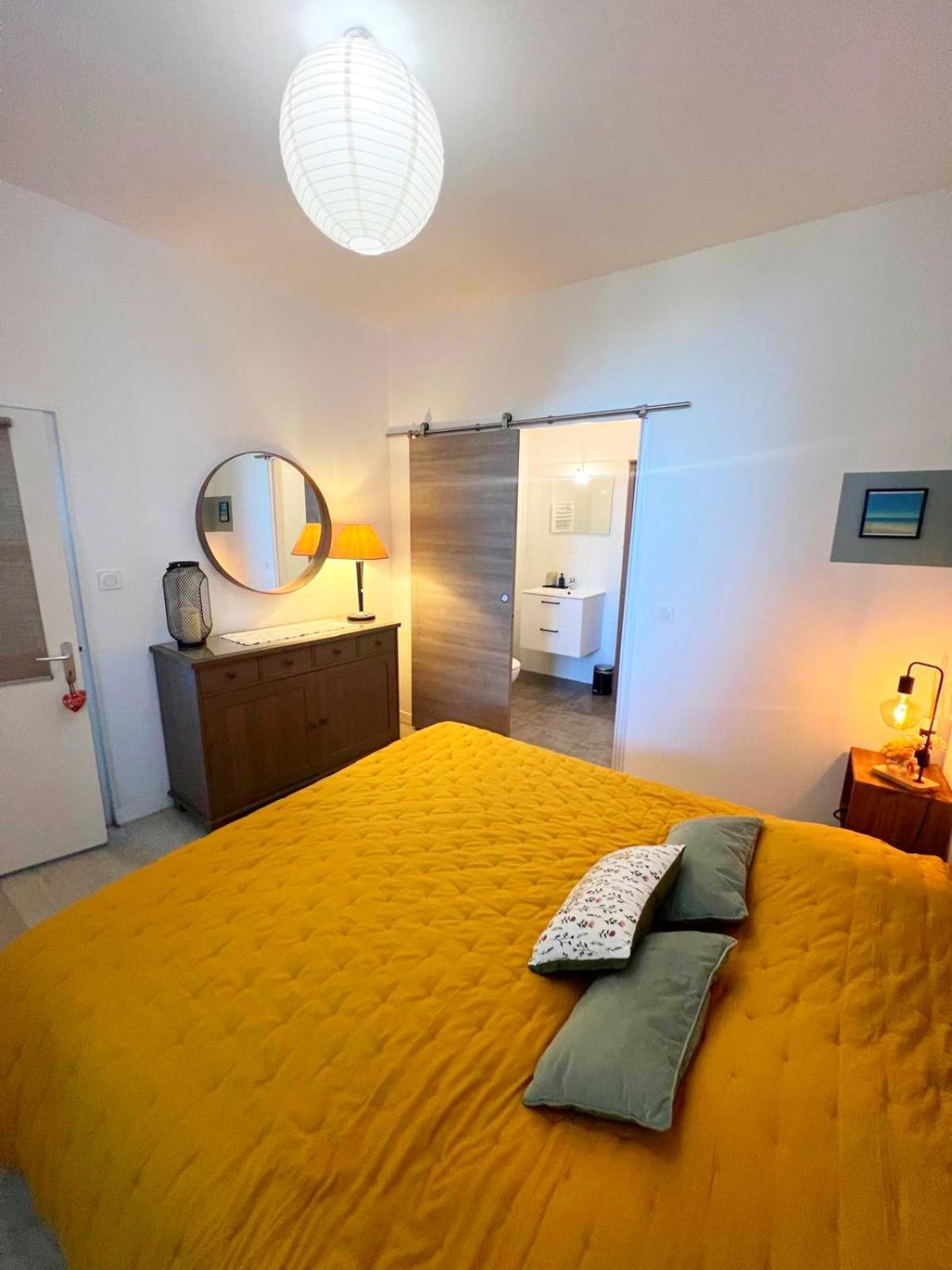 L'Appartement De L'Arche Châteauneuf-de-Gadagne Dış mekan fotoğraf