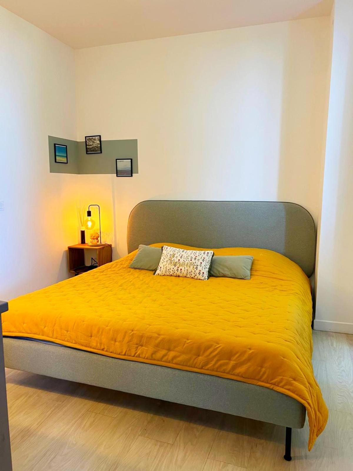 L'Appartement De L'Arche Châteauneuf-de-Gadagne Dış mekan fotoğraf